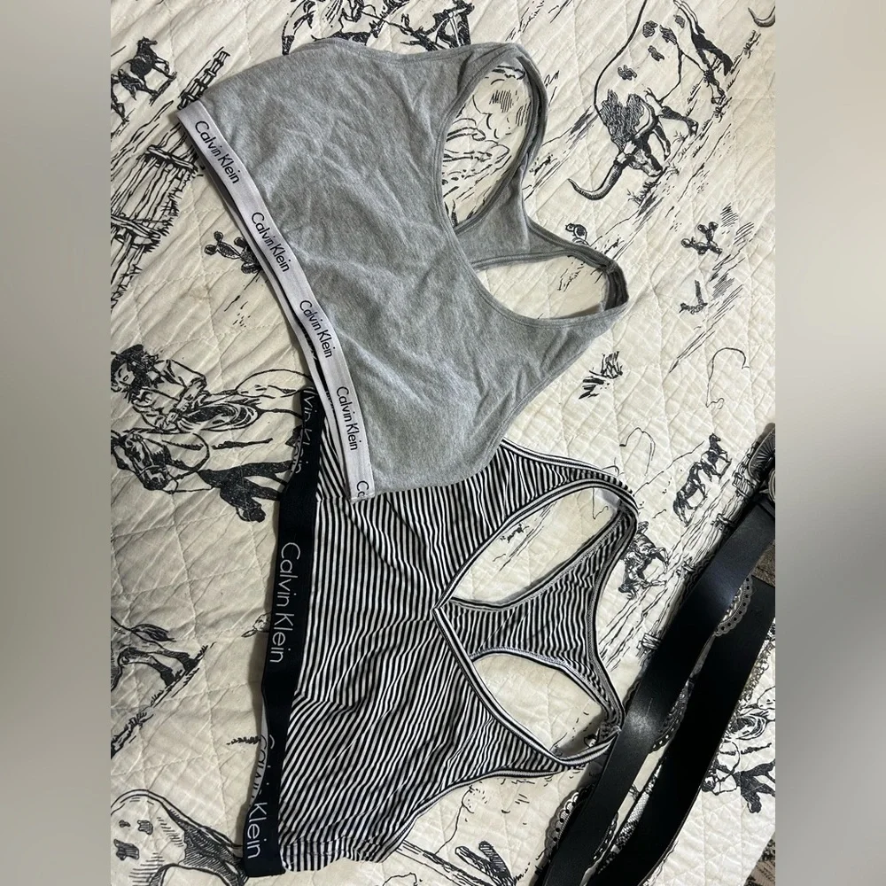 2 Calvin Klein Grey & Black Striped Racerback Bralettes - Picture 1 of 6